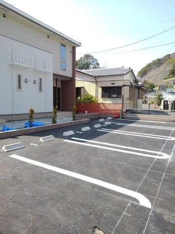 ＰＬＡＩＮ　萩原の駐車場