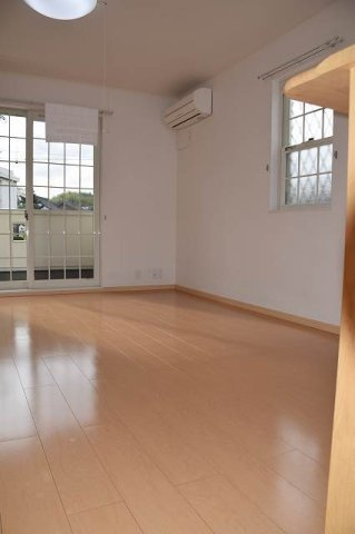 ファミール江明の内装