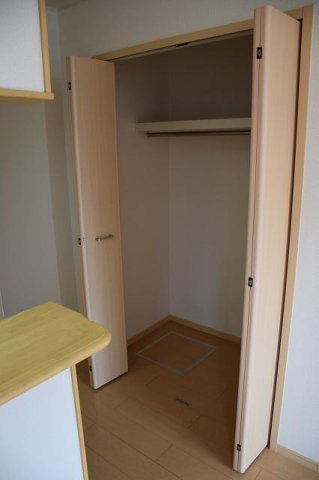 ファミール江明の収納