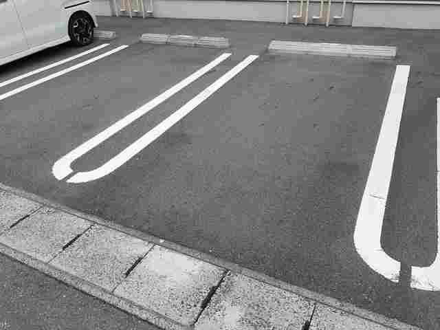 グラン　フェリシアの駐車場
