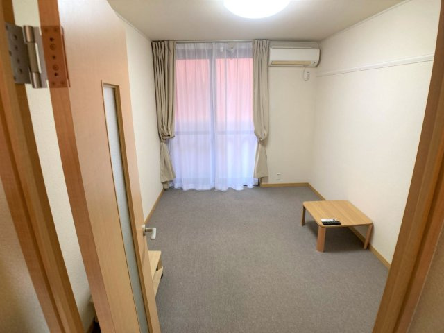 レオパレスサザンカの居間・リビング|設備・使用は号室により異なる為、現況を優先いたします。