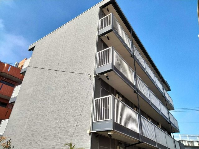 レオパレスサザンカの外観