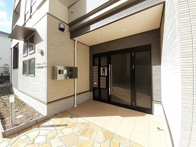 アルモニーメゾンのエントランス