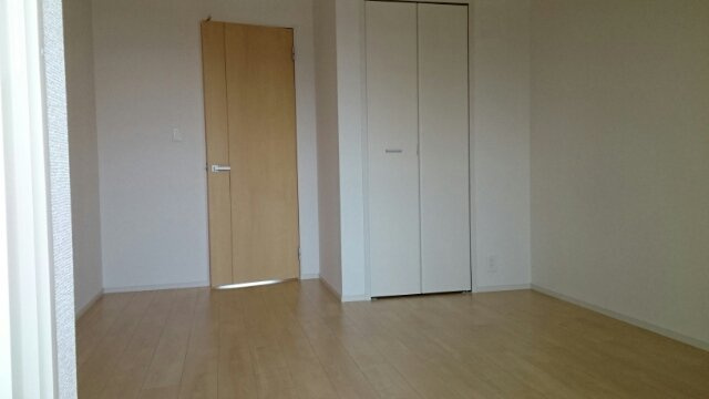 穴師台ハイツの内装