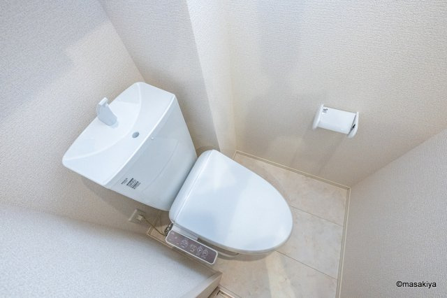 セルメイユールのトイレ|写真は同じ大和ハウス施工の最近の物です。参考にご覧ください。