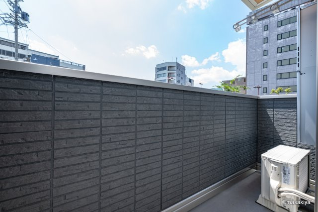 セルメイユールのバルコニー|写真は同じ大和ハウス施工の最近の物です。参考にご覧ください。