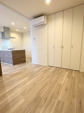 PALM　SPRINGS　光が丘の洋室