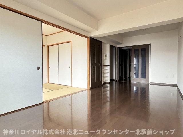 【居間・リビング】