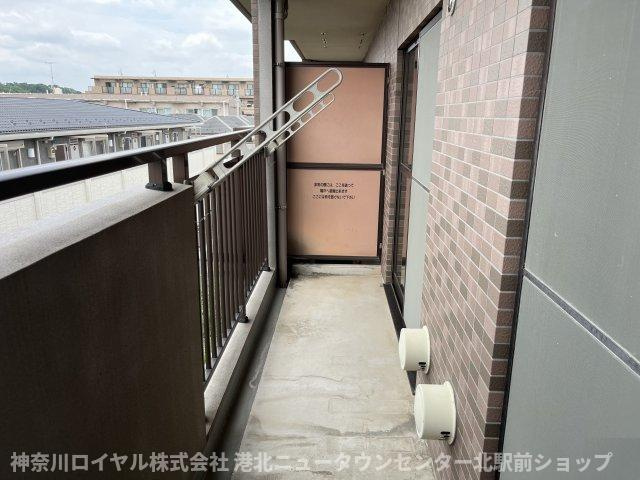 【バルコニー】