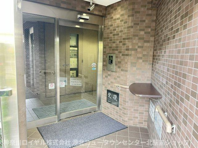 【エントランス】