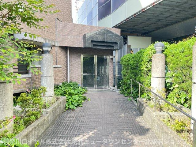 【エントランス】