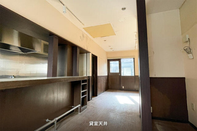 【ロビー】 | 山本ビル　１階