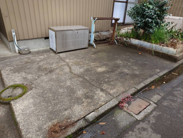 福井市田原２丁目貸家の駐車場