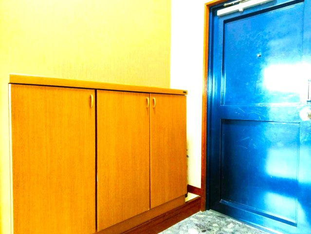 プレジール大宮の玄関