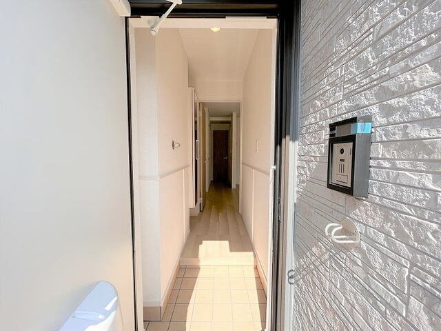 エイトリバー　Ａの玄関|収納もある玄関です