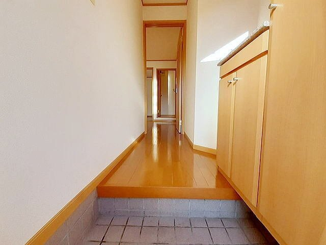 ポライトリーＮＯＺＯＭＩ　Ｂの玄関|落ち着いた玄関です