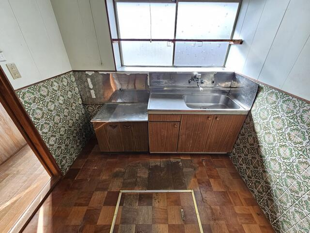 瑞浪市陶町猿爪の一戸建てのキッチン