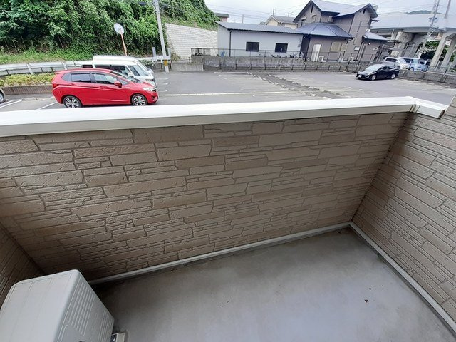 プティボヌールⅠのバルコニー|開放的で明るい空間を演出してくれるバルコニーです