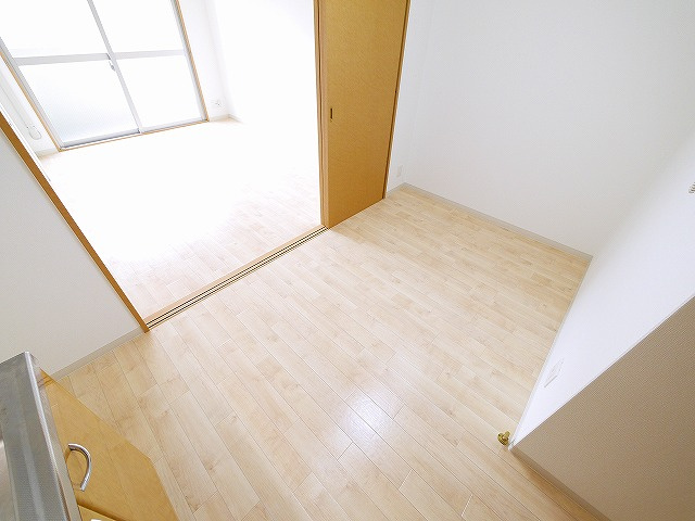 サンフークIIIの居間・リビング|お料理もし易いダイニングキッチンです。