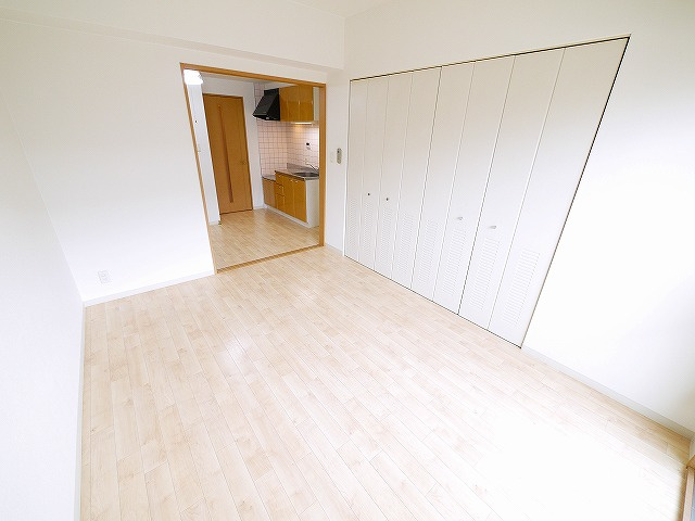 サンフークIIIの洋室|きれいな洋室です