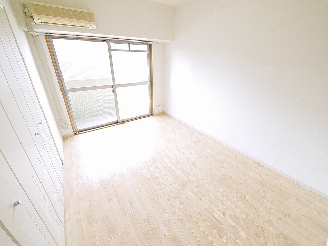 サンフークIIIの居間・リビング|使いやすい居間です