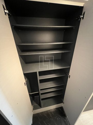 【収納】 | LAV心斎橋WEST | LUV心斎橋WEST（ラブ心斎橋ウエスト） シューズボックス