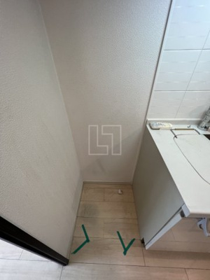 【洗面所】 | LAV心斎橋WEST | LUV心斎橋WEST（ラブ心斎橋ウエスト） 室内洗濯機置き場