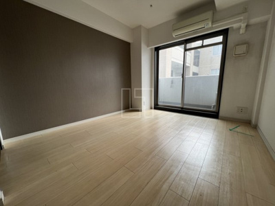 【洋室】 | LAV心斎橋WEST | LUV心斎橋WEST（ラブ心斎橋ウエスト）　洋室