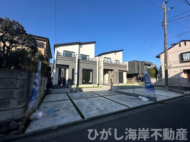 藤沢市鵠沼海岸６丁目　新築戸建　全2棟の前面道路含む現地写真|現地外観