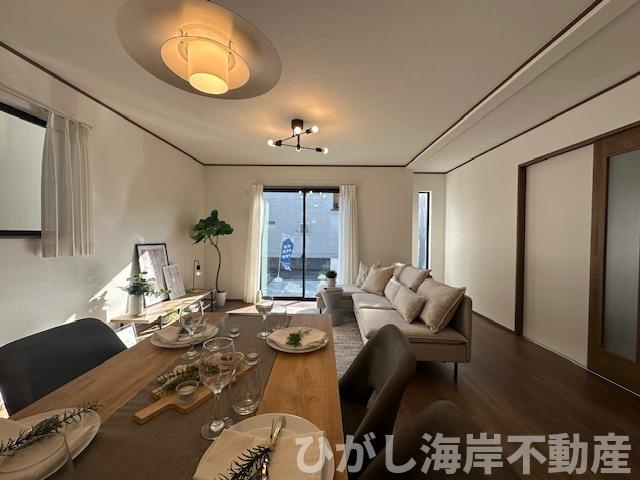 藤沢市鵠沼海岸６丁目　新築戸建　全2棟の居間・リビング|17.2帖　LDK