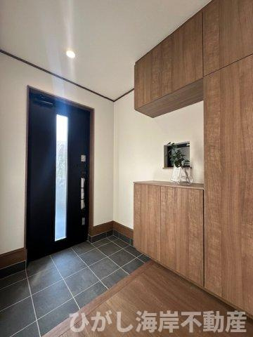 藤沢市鵠沼海岸６丁目　新築戸建　全2棟の玄関|玄関