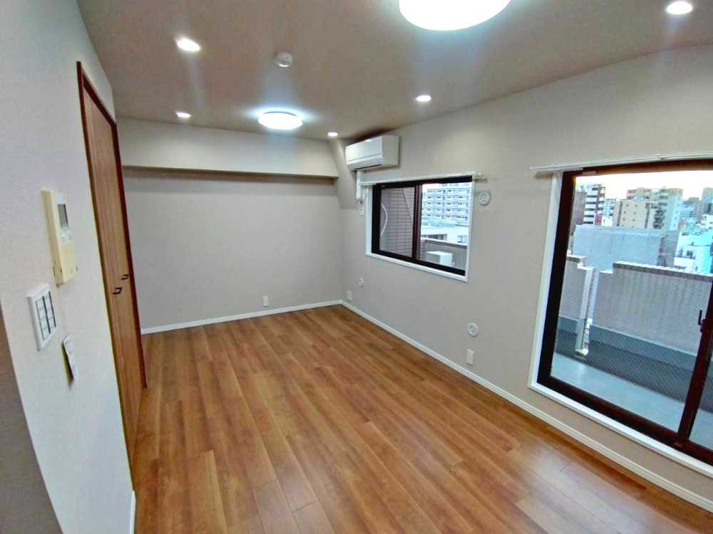 浅草スカイレジテルの居間・リビング