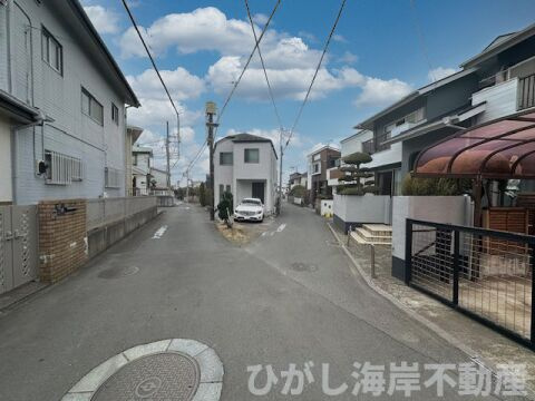 藤沢市辻堂１丁目　売地の前面道路含む現地写真|現地外観