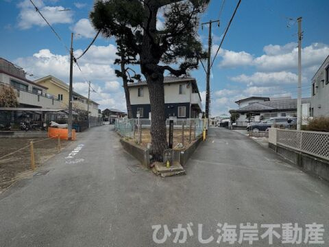 藤沢市辻堂１丁目　売地の前面道路含む現地写真|現地外観