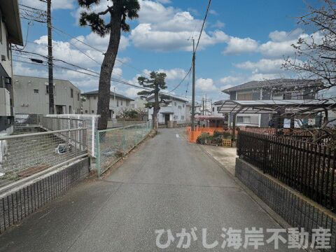 藤沢市辻堂１丁目　売地の前面道路含む現地写真|現地外観
