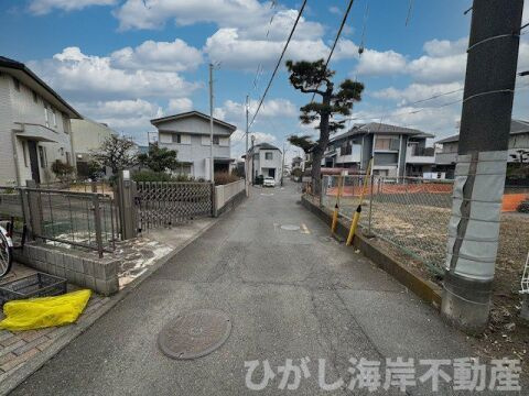 藤沢市辻堂１丁目　売地の前面道路含む現地写真|現地外観