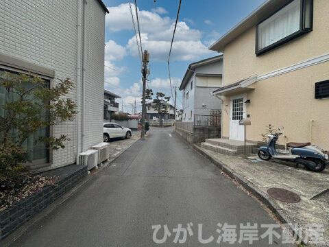 藤沢市辻堂１丁目　売地の前面道路含む現地写真|現地外観