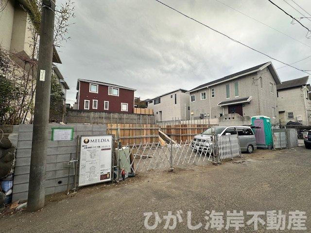 藤沢市辻堂東海岸1丁目　新築戸建　全２棟の前面道路含む現地写真