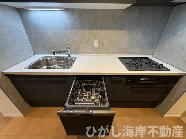 ハイマート辻堂のキッチン|新規リフォーム完了！　食洗器付きシステムキッチン