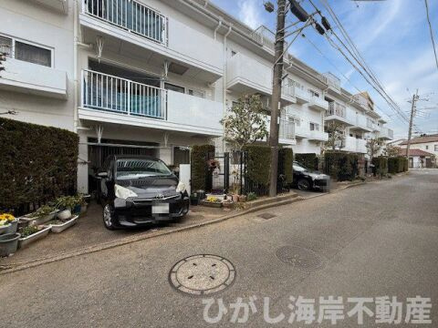 ハイマート辻堂の駐車場|敷地内駐車場