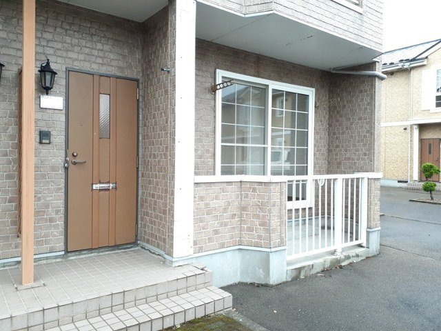 レフィナードⅠのエントランス