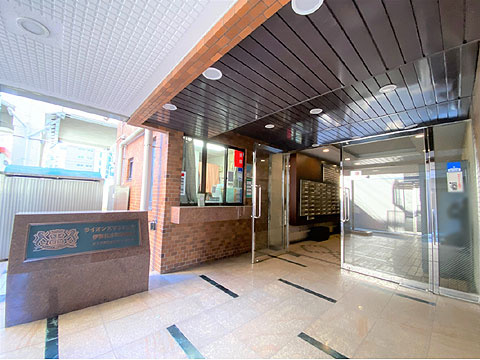 ライオンズマンション伊勢佐木町第二のエントランス