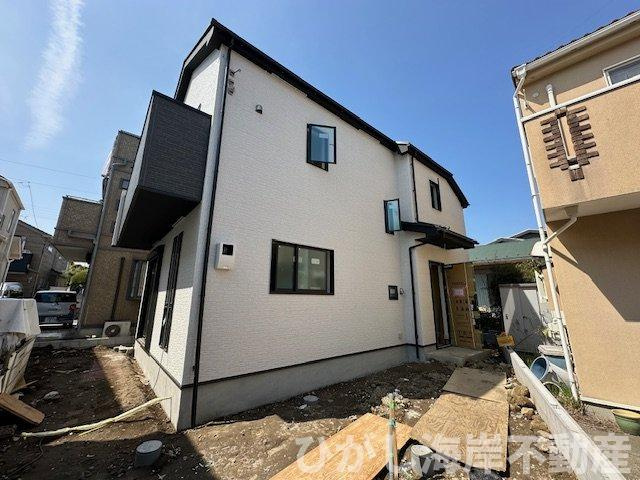 茅ヶ崎市南湖　新築戸建の外観|2月6日撮影　建築中　現地外観