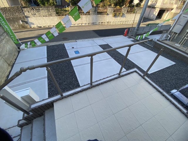 【いわき市平塩第1】全２棟／1号棟　■住宅ローンに不安がある方は不動産プラスまで■の駐車場|同施工　広々駐車場に車を止められます