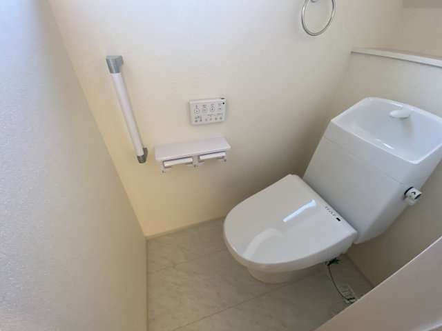 【いわき市若葉台2丁目　第5/1号棟】　◇期間限定キャンペーン開催◇のトイレ|同施工◆ゆったりとした空間のトイレです