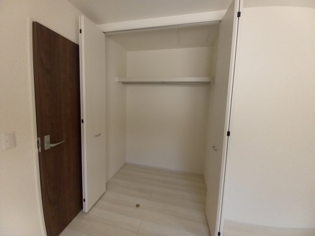 【平倉前1期】　2号棟　※キャンペーン実施中！※　デザイナーズ新築建売住宅の収納|同施工◆収納スペースの写真です◆　十分な広さがあるので収納には困りませんね♪　