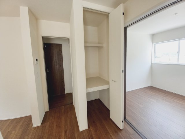 【いわき市泉町滝尻第2】　新築建売　2号棟　＼アクセス良好で県内各所通勤可能♪／の収納|同施工　ちょっとした収納スペースも充実しています