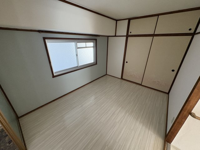 御崎南ビルの寝室