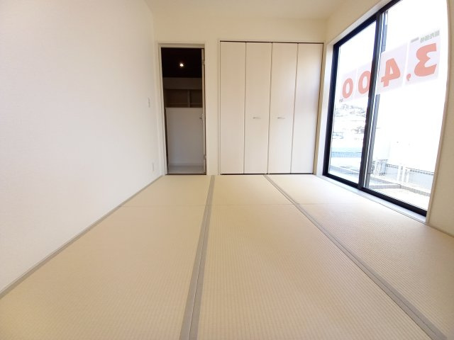 【平下平窪　第11】全4棟／3号棟　選べる豪華家電キャンペーン実施中♪　※平第四小・平第一中　の和室|同施工◆和室の写真です◆　和室でゆっくりと過ごせるのは、贅沢な時間ですね♪　鮮やかな緑色がキレイです！！（＾＾）/

