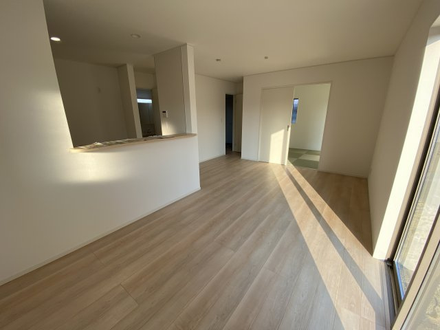 2/3価格変更☆いわき市錦町糠塚　3号棟☆　新築建売住宅　◇◆＼期間限定キャンペーン開催♪／◇◆の居間・リビング|■□■リビングの写真です■□■　家族団らんの時間が増えそうなリビングですね。